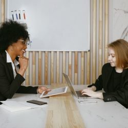 Camino valoriza programas de liderança feminina